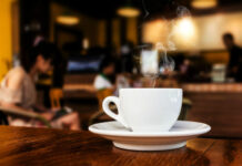 Nudist‑Themed Café in Guadalajara Goes Viral