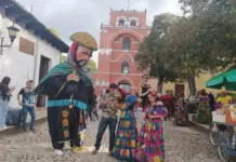 San Cristóbal de las Casas artisans prepare Day of the Dead sales