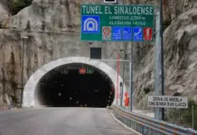 Tourists insist on traveling to Mazatlán; agencies recommend caution.