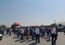 Truckers will also block main access roads to Tamaulipas