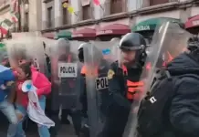 CNTE protesters set up camp in Mexico City