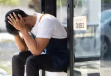 In Baja California, hundreds of businesses are closing their doors and cutting thousands of jobs; they are asking for a reduction in the payroll tax.