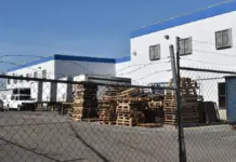 There are 88 abandoned industrial buildings in Tijuana; “That has never happened before,” says Canadevi.