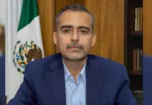 The mayor of Puerto Peñasco is seeking legal protection to avoid his arrest.