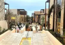 Plaza Ánima Village opens in Los Cabos despite the rain and fills its stores from the first day