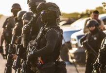 Outrageous. State police officers dismissed for extorting a fellow citizen on the Saltillo-Monterrey highway