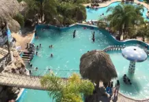 Seismic activity disrupts hot springs resort in Hidalgo, and it is evacuated as a precaution.
