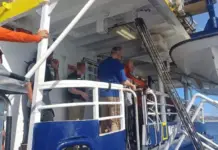 Two American tourists rescued at sea after health complications in Baja California Sur; both are senior citizens