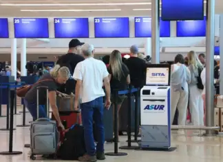 Snowfall in the US cancels dozens of flights to and from Cancun