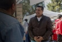 Leo Montañez promotes tradition and culture at the tamale festival in Aguascalientes