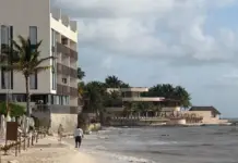 Erosion Forces Authorities to Close Beach Access at Playa Pelícanos