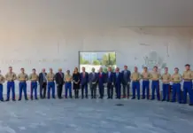 US congressmen accuse Sheinbaum of canceling meetings in Mexico, and the Embassy denies it.