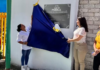 Puebla government criticized for placing a plaque at the inauguration of a three-meter-high wall