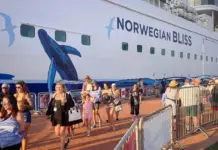 Norwegian Bliss cruise ship arrives in Puerto Vallarta, Jalisco after acts of violence