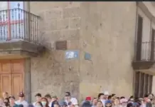 “Human chains protect the Church of Carmen in Guadalajara amid protests”