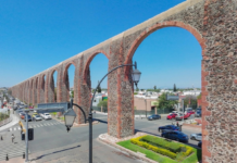 Querétaro commemorates the 300th anniversary of its aqueduct amid complaints about water scarcity