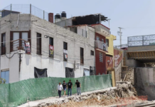 Homes threatened by Mexico-Queretaro train, urban planner warns