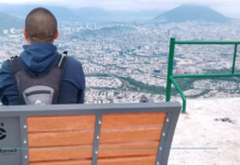 Unbeatable view! | The cable car area on Cerro de la Silla has been renovated with benches.