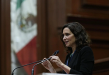 Ayuso forced to change hotels in Cancun: the governor ordered the organizers not to let her set foot in the Platino Awards venue