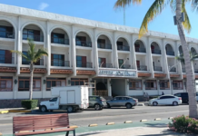 Owners and employees die, but the strike at the Hotel Los Arcos lives on after 17 years