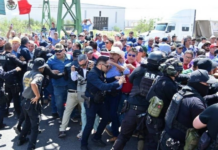 AHMSA employee blockade ends in clashes with police in Coahuila; 7 arrested and several injured