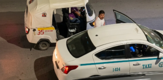 Taxi driver in Playa del Carmen beats elderly motorcycle taxi driver with a bat