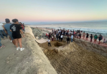 Dispute on Las Cocinas beach, Nayarit, pits residents against the Dine group over a 20-meter strip