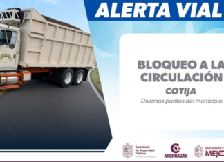 Roads blocked at 4 points in Michoacán