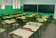 More than 800,000 children in Oaxaca will be out of school starting this Monday.