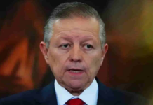 Does Rubén Rocha Moya still have immunity after requesting a leave of absence?