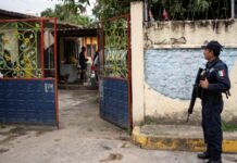The mother of journalist Roxana Guzmán cries out for help two weeks after the kidnapping: “They told me they took her to the police station.”