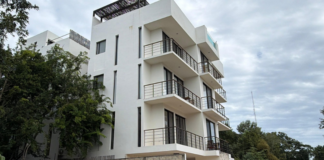 Vacation rental rates in Tulum drop by up to 28% due to an oversupply of apartments and condos.