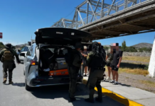 Durango State Police confiscate alcoholic beverages at checkpoints near Coahuila