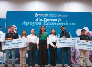 Back in Guanajuato and with support to start businesses: more than 60 grants awarded to migrants