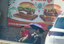 South Korean fans robbed of passports and money during layover in Celaya