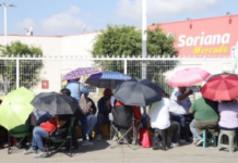 Teachers in Oaxaca occupy shopping malls and supermarkets