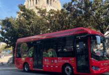 Metrobús will extend service until 1:00 a.m. for the Mexico vs. England match; a special route to the Mexico City Stadium will be available.