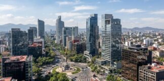 Grand Free Tribute Concert to The Beatles in Mexico City’s Historic Center