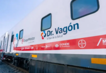 Dr. Vagón brings free medical services to Nayarit.