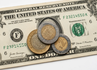 Dollar price in Mexico today, August 20, 2026: greenback falls below $17 pesos