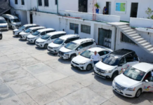 Tulum taxi drivers set their own fares; government to respond with taximeters.