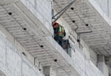 Hotels in Quintana Roo municipalities undergo renovations during the low season.