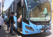 Refusal to make payments persists: Yucatán bus operators consider pulling more buses off the road.