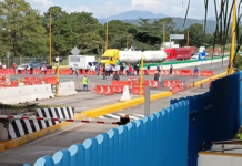 Members of the Supreme Indigenous Council are blocking roads in Michoacán today, September 1st.